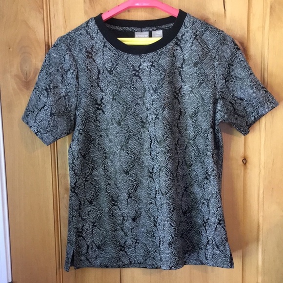 CHICO’S Snake-Print Jacquard Gray Black Tee Top $59.50 NWT 0 - Picture 3 of 10